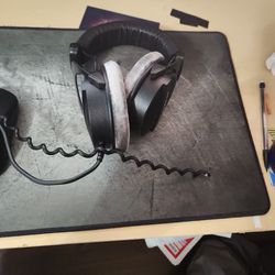 Beyerdynamic Dt 990 Pro 250 Ohm (Needs Cable Replaced)