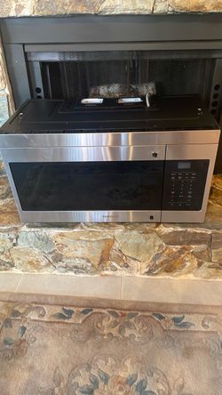 Microwave Samsung above stove