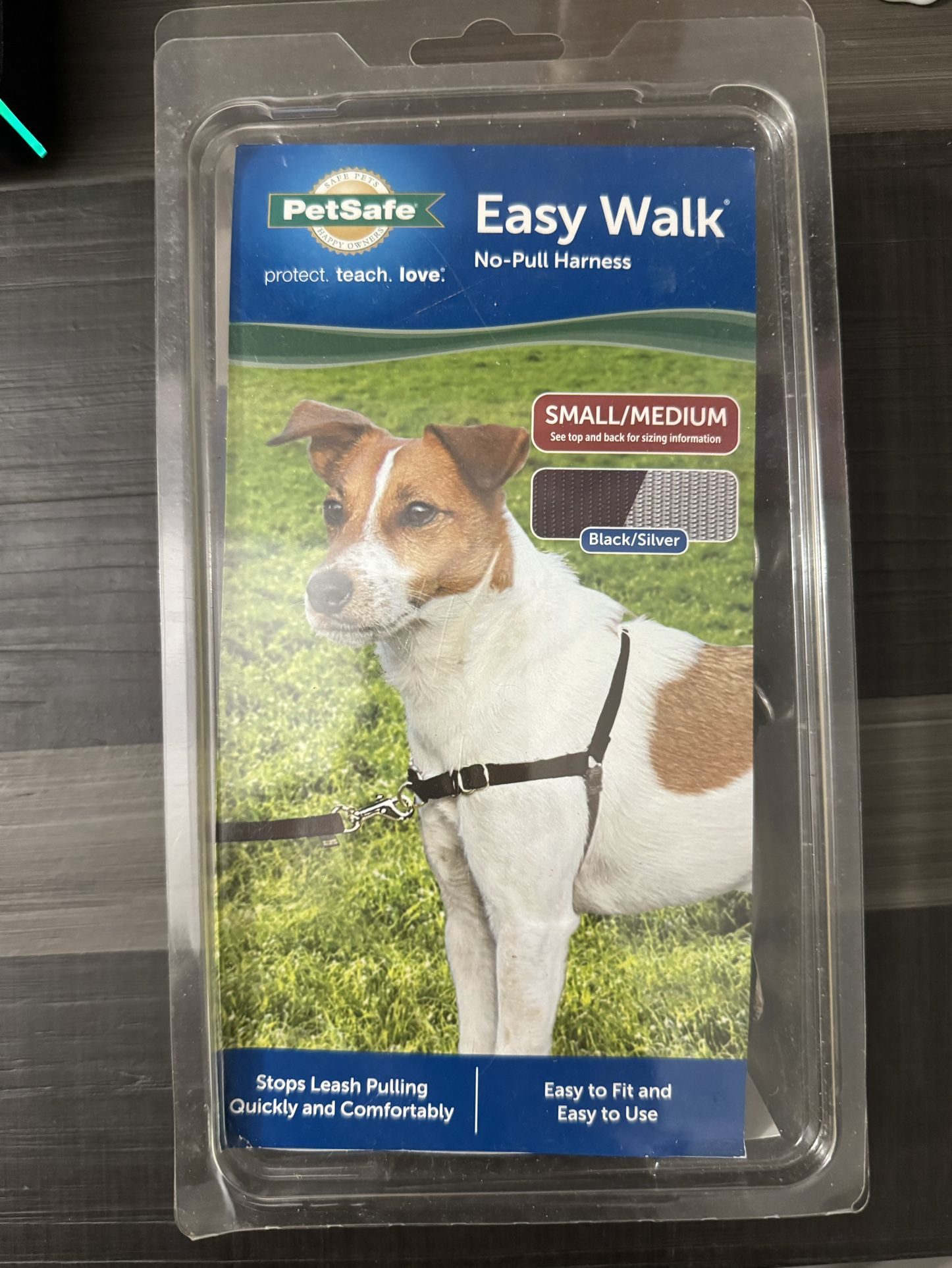 ** BRAND NEW PetSafe Easy-Walk