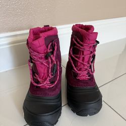 The North Face winter boots  (Size 13)