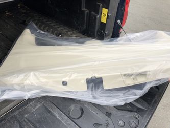 Brand new liftgate panel