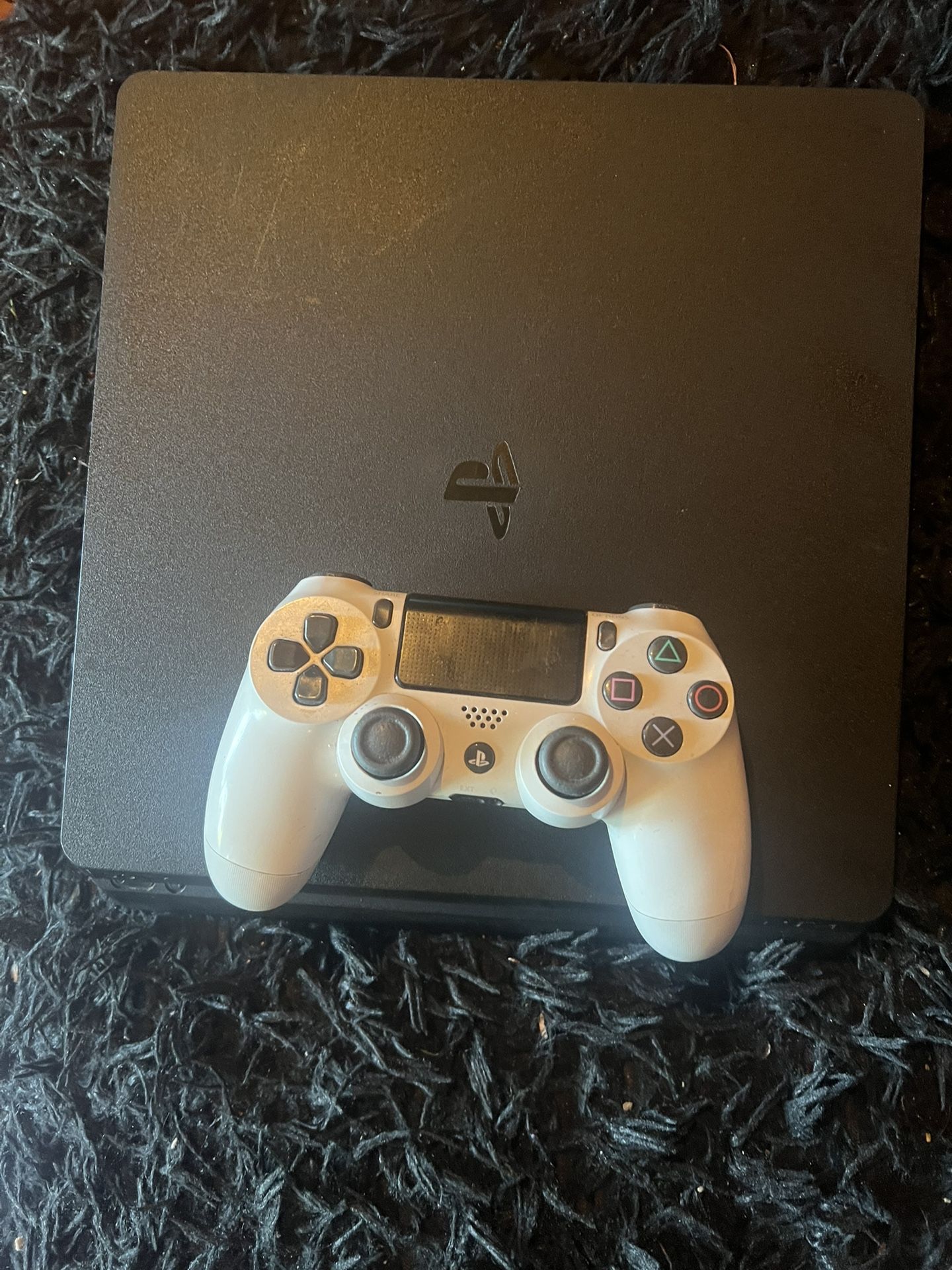 Play 4 Slim