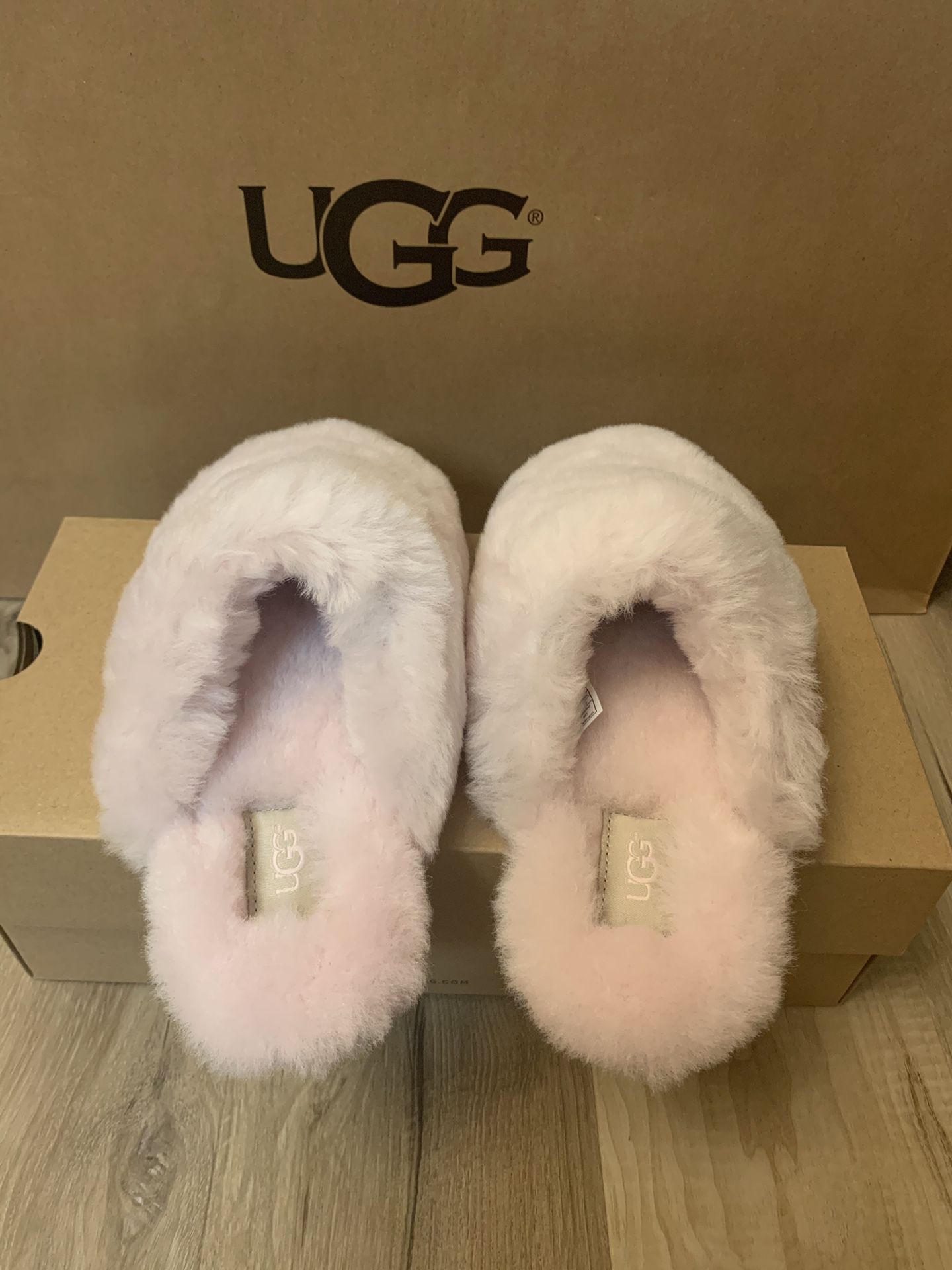 100% Authentic Brand New in Box UGG Fluff Clog Slippers / Women size 6 ...