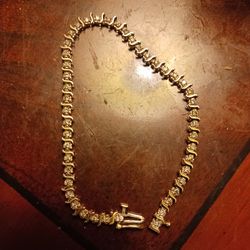 Valentine's day tennis bracelet beautiful great gift for a beautiful woman brandnew