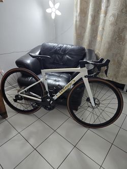 Bicicleta de carretera SWORKS 2025