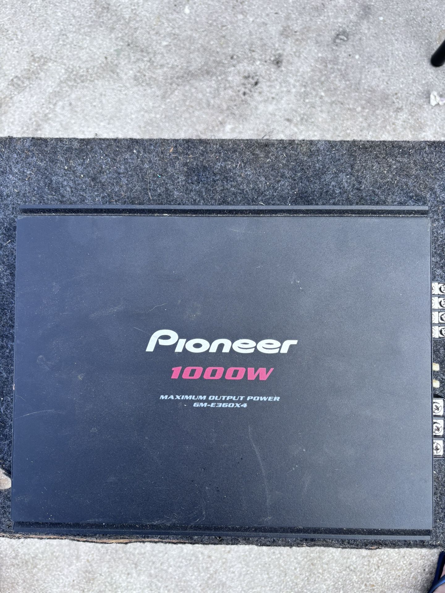 Pioneer Speaker With Amp