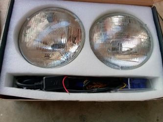 BRAND NEW JEEP HEADLIGHTS KIT!!!