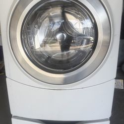 Whirlpool Steam Front Load Washer