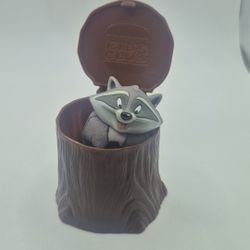 Meeko Hide & Seek Finger Puppet Pocahontas Burger King 1996