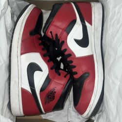 Jordan 1 Mid Size 11.5 