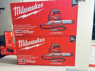 Milwaukee New M12 Grease Gun (tool Only)$150each Cada Una 