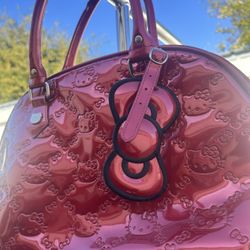 Lounge fly hello kitty purse