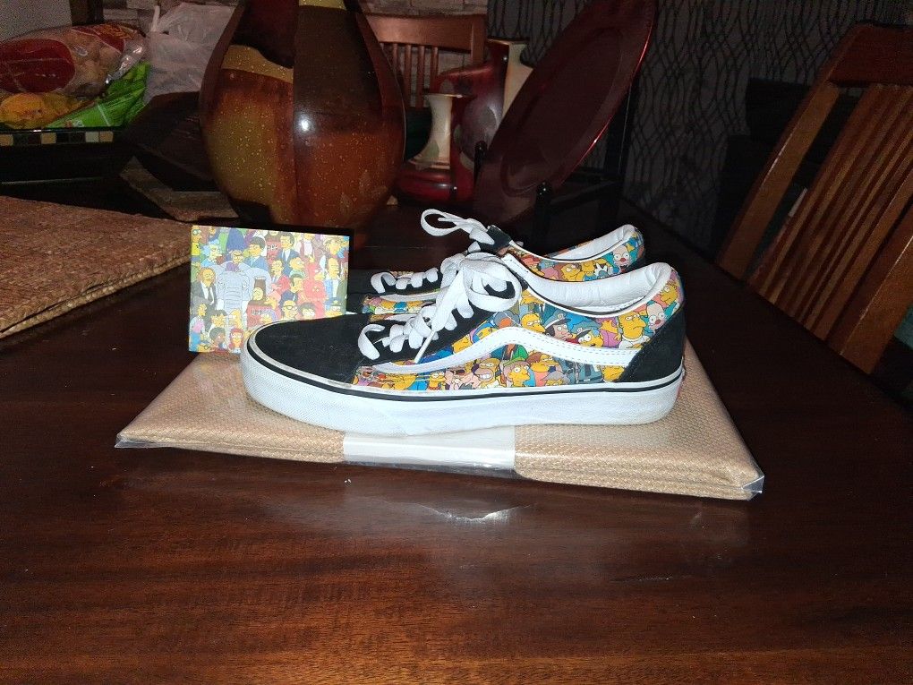 Bart Simmons  And Family  Tennis  Shoes  And Wallet 