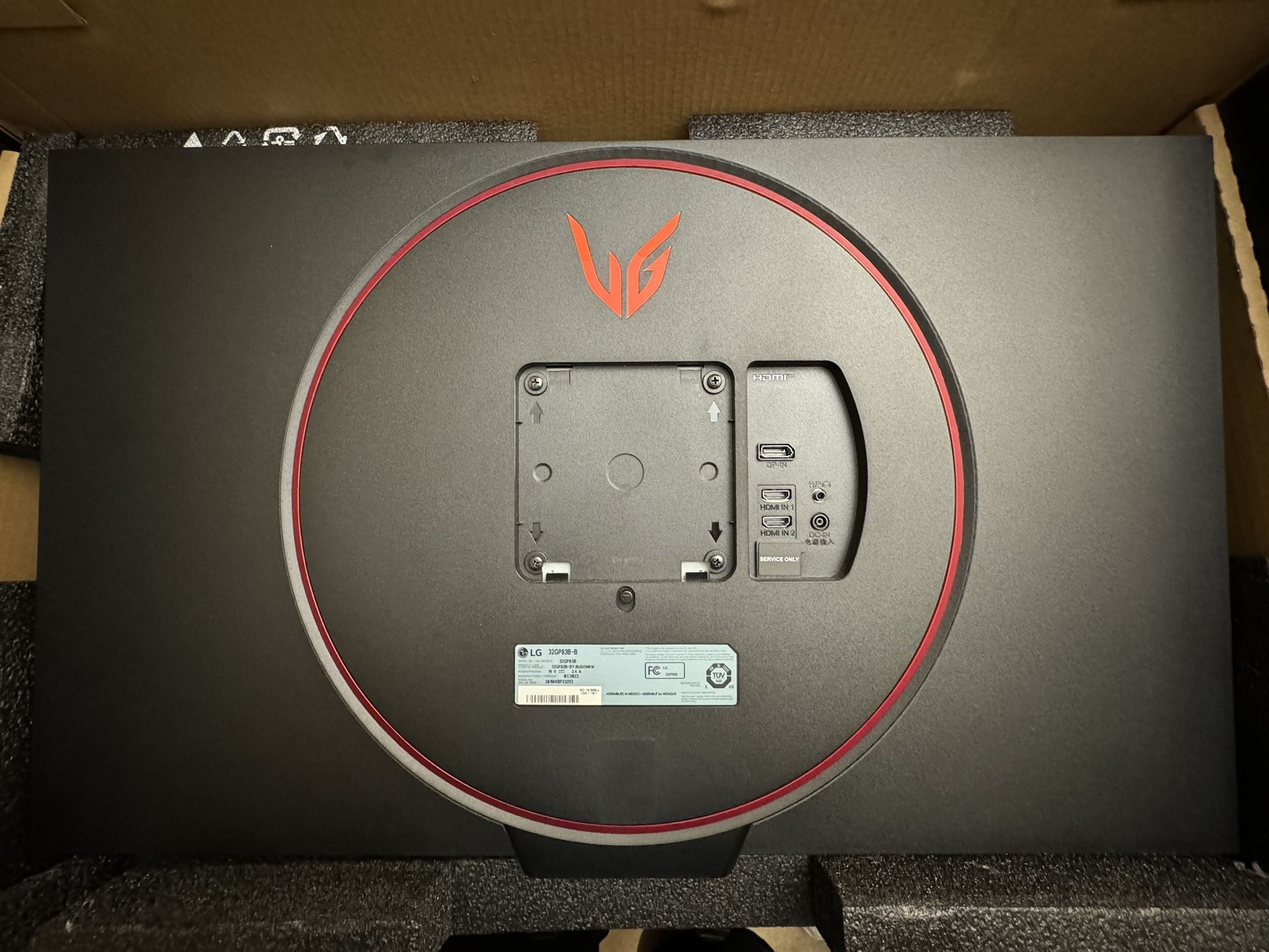 LG UltraGear 32” 1440p 165hz 1ms