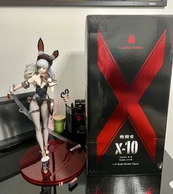 X-10 Combat Bunny Ver. B-Style FREEing Bunny Figure 1/4 Scale Figure