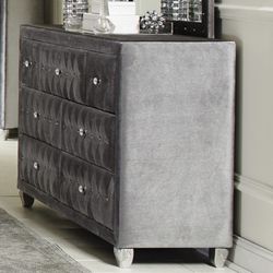 Brand New 7-Drawer Grey Velvet Dresser