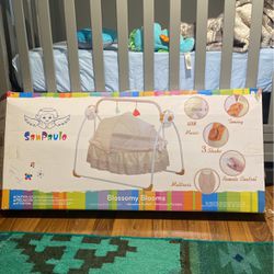 Soothing Motions Cradle (Bassinet)