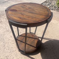 End / Side Table