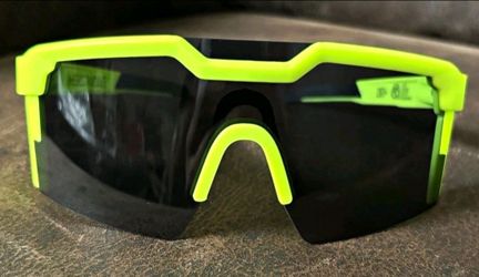 Heatwave Z87+ Cycling Shield Sunglasses Mirrored Black Lens UV400 Green