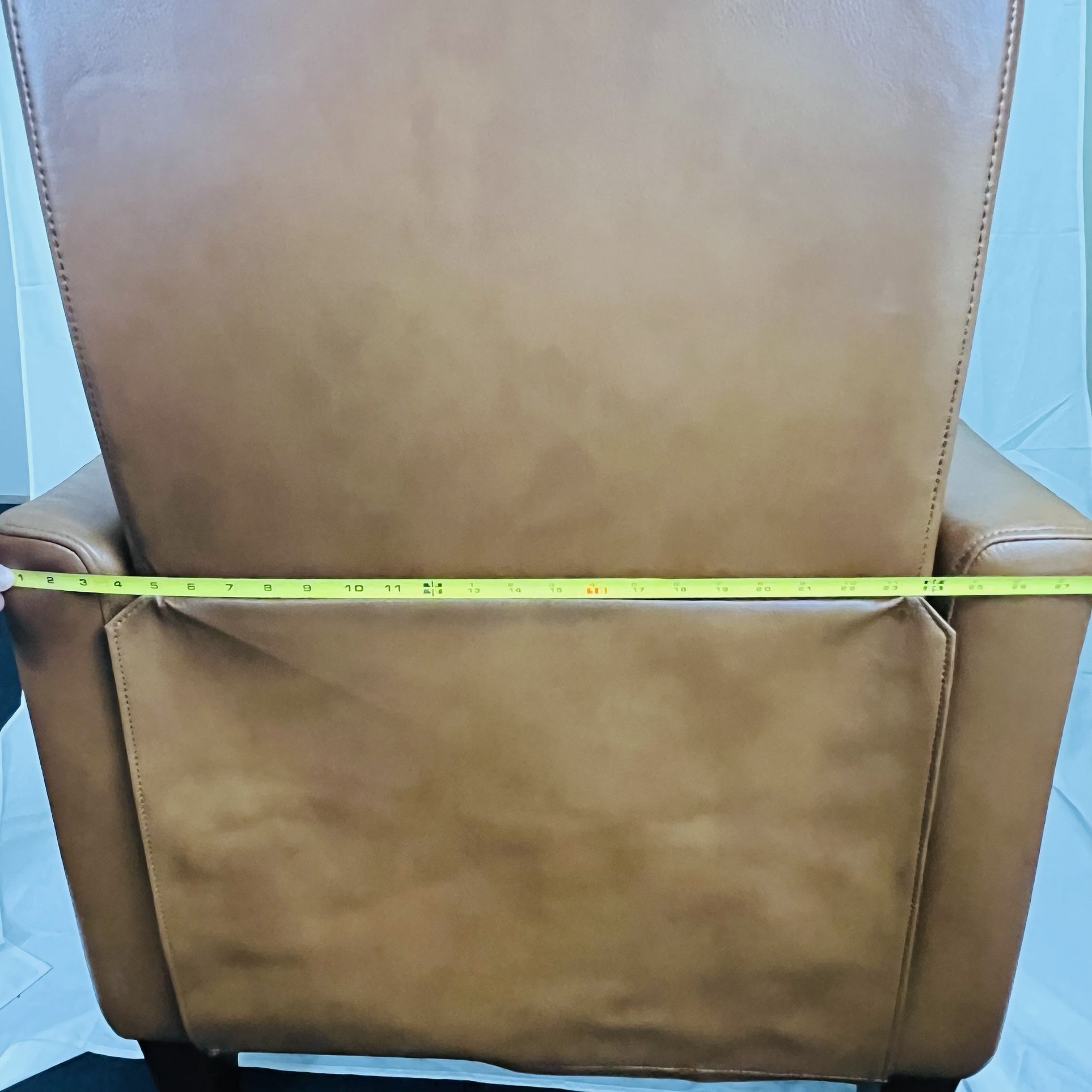 BarcaLounger Ridgefield Leather Pushback Recliner for Sale in Westworth