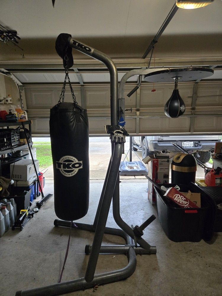 TKO Punching Bag With Stand And Speed Bag