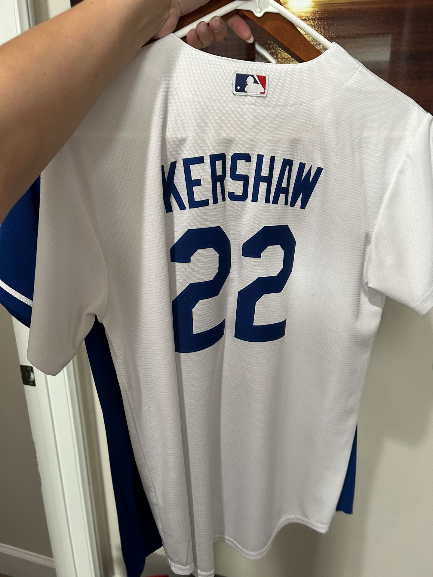 AUTHENTIC KERSHAW DODGERS #22 JERSEY SIZE L IN WOMENS 