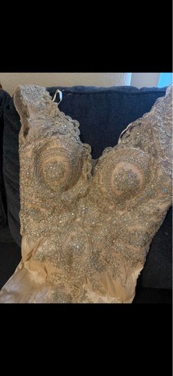 Gorgeous champagne gold mermaid gown