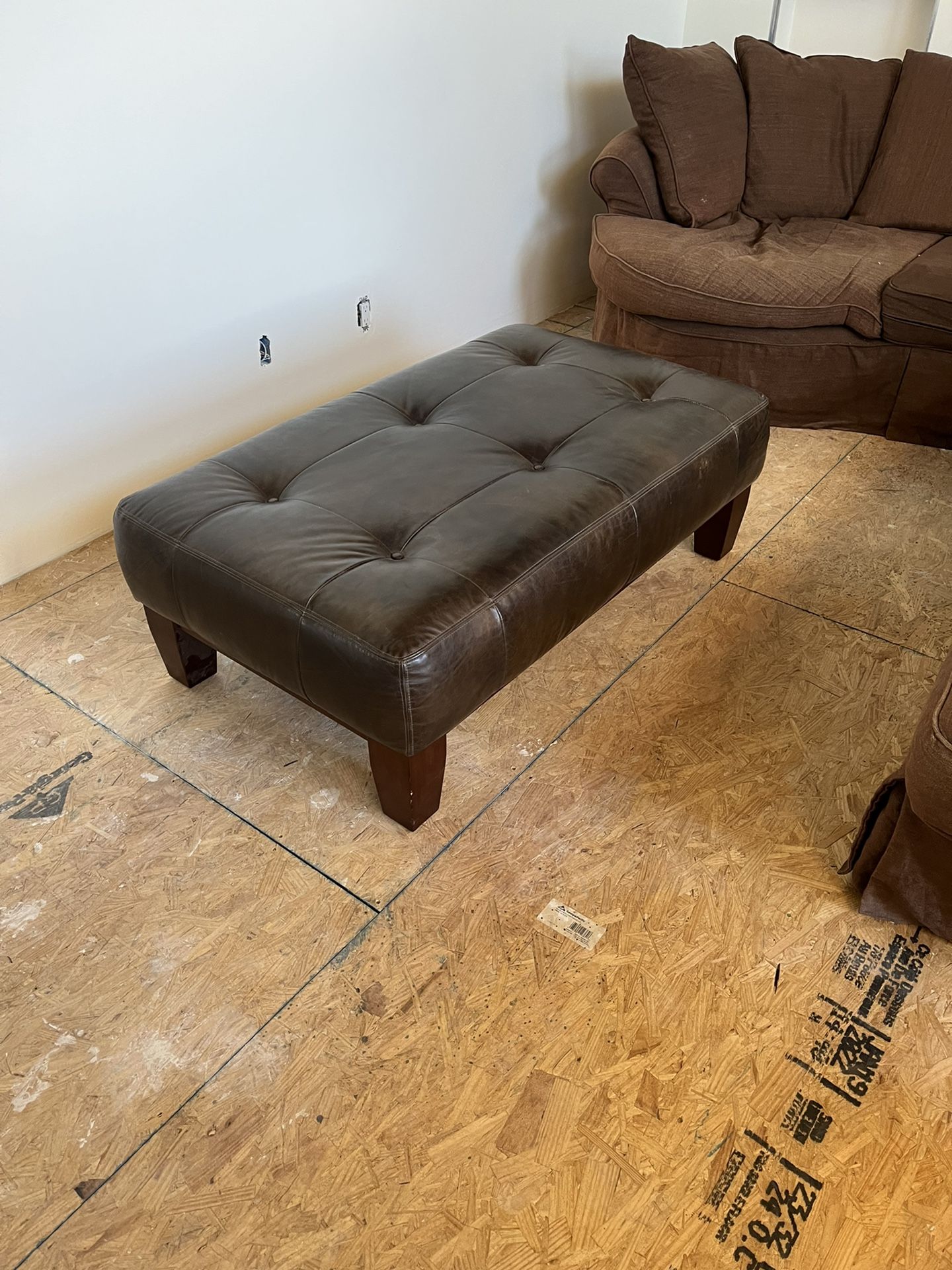 Leather Ottoman 30”x50”