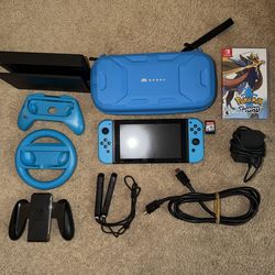 Nintendo Switch V1 HAC-001 32GB Complete Blue Bundle
