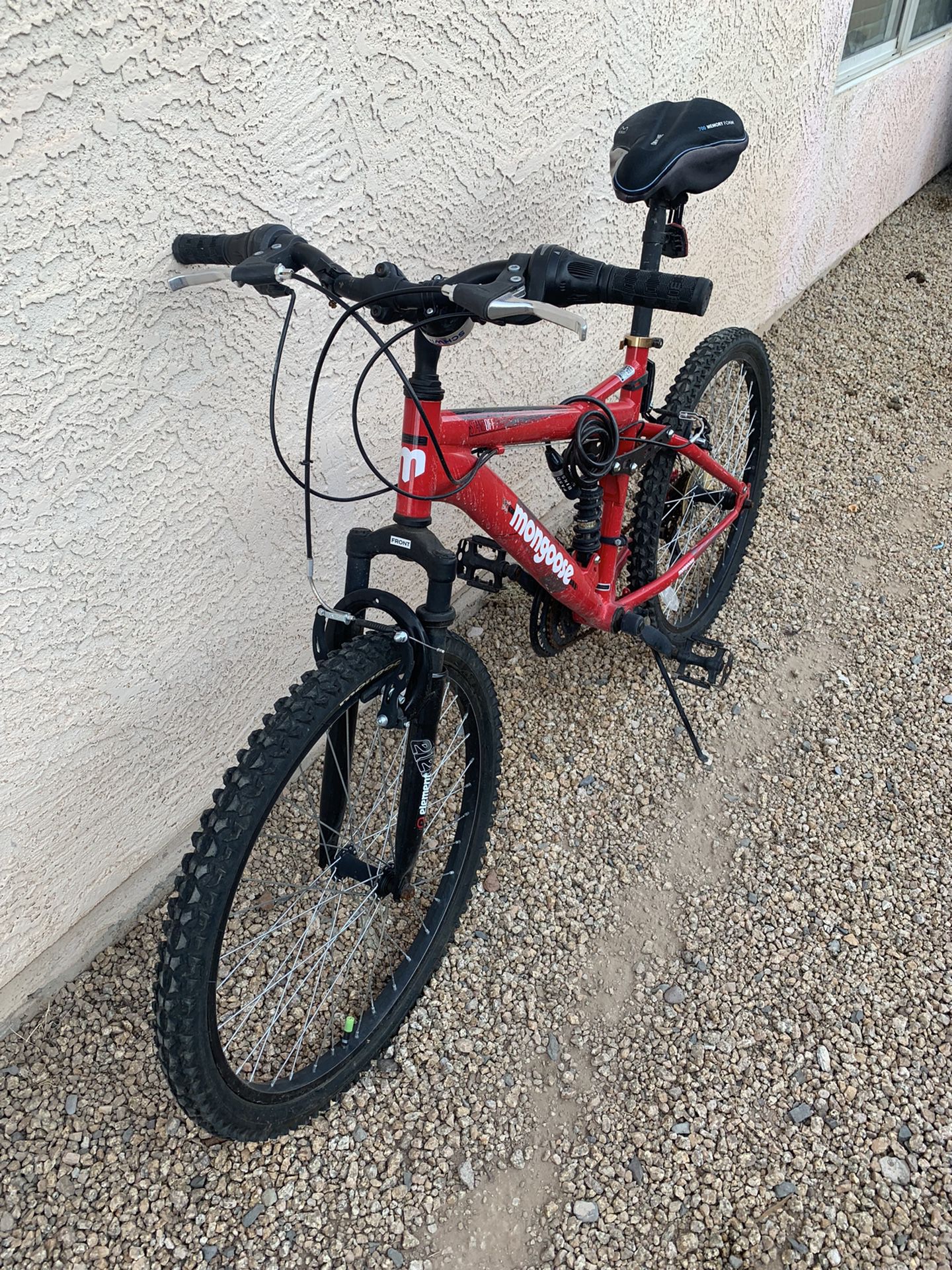 Mongoose Standoff 24" Kids' Mountain Bike - Red