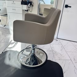 Salon Chair 