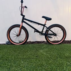 CUSTOM UPGRADED MONGOOSE BMX