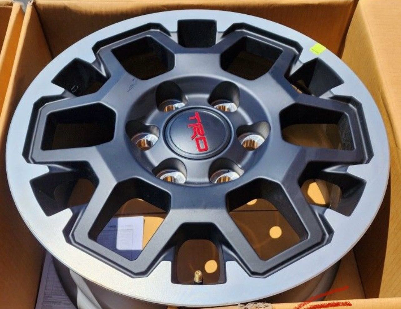 2025 BRAND NEW OEM TOYOTA TRD 18"