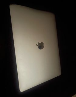 MacBook air 2020 perfect condition