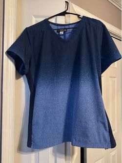 Koi ombré scrub tops(L)
