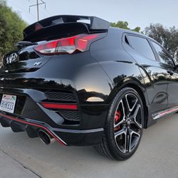 2019 Hyundai Veloster