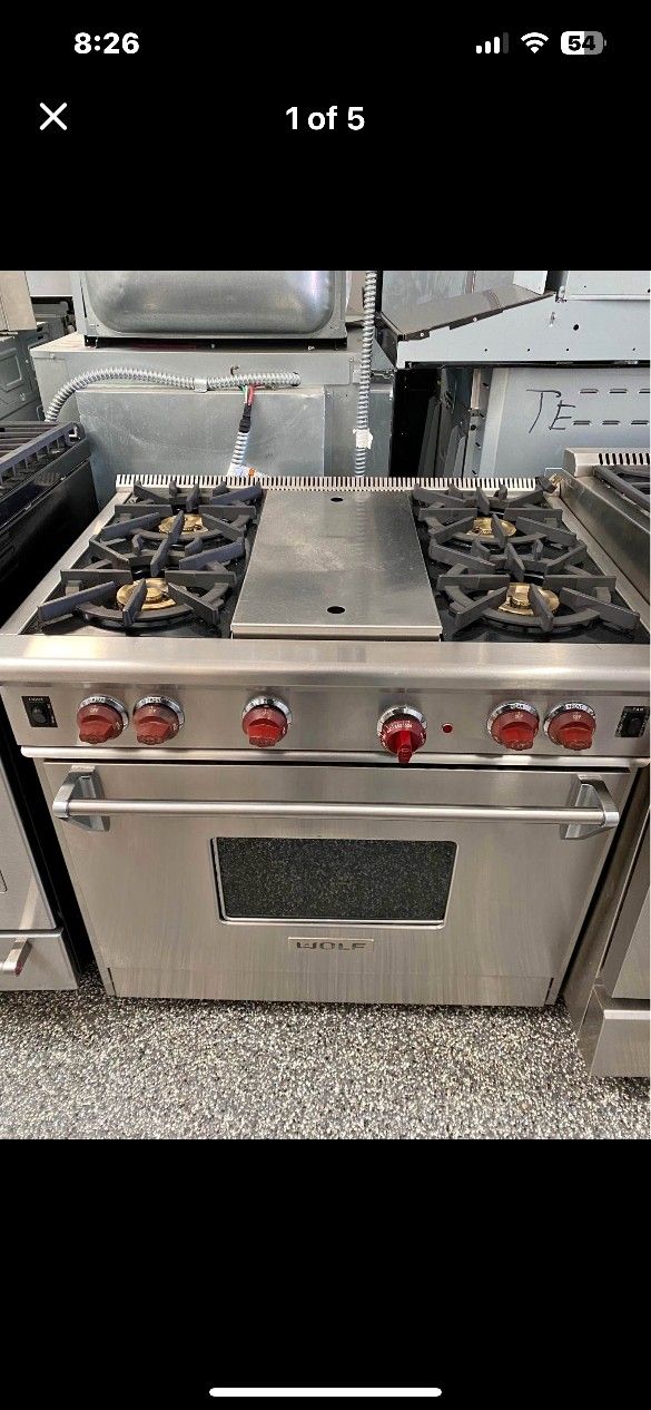 36" Wolf Gas Range