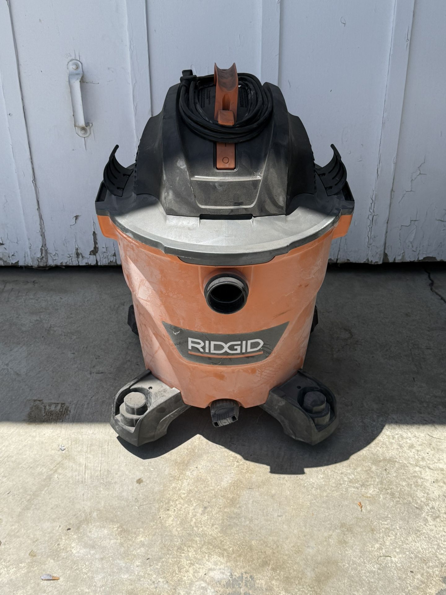 12 Gallon 5.0 Peak HP NXT Shop Vacuum Wet Dry Vac with General Debris Filter, Locking Hose and Accessory Attachments