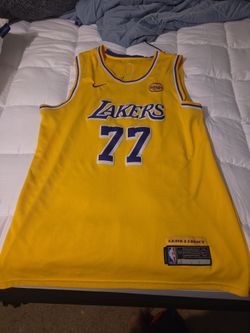 Luka lakers home jersey size XL