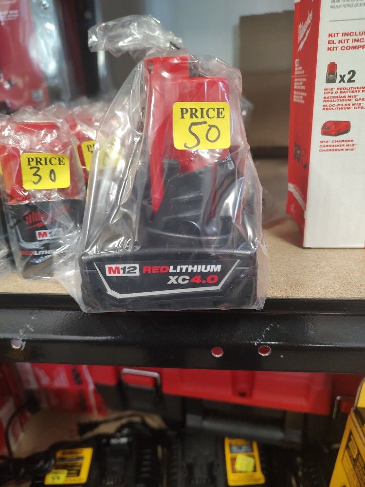 Milwaukee M12 Redlithium Xc4.0 Battery 