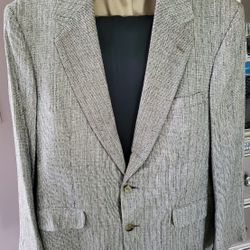 Man's Suit: Grey Jacket/Black Pants in Large. Mint. Located in Venice by Shamrock Dr.