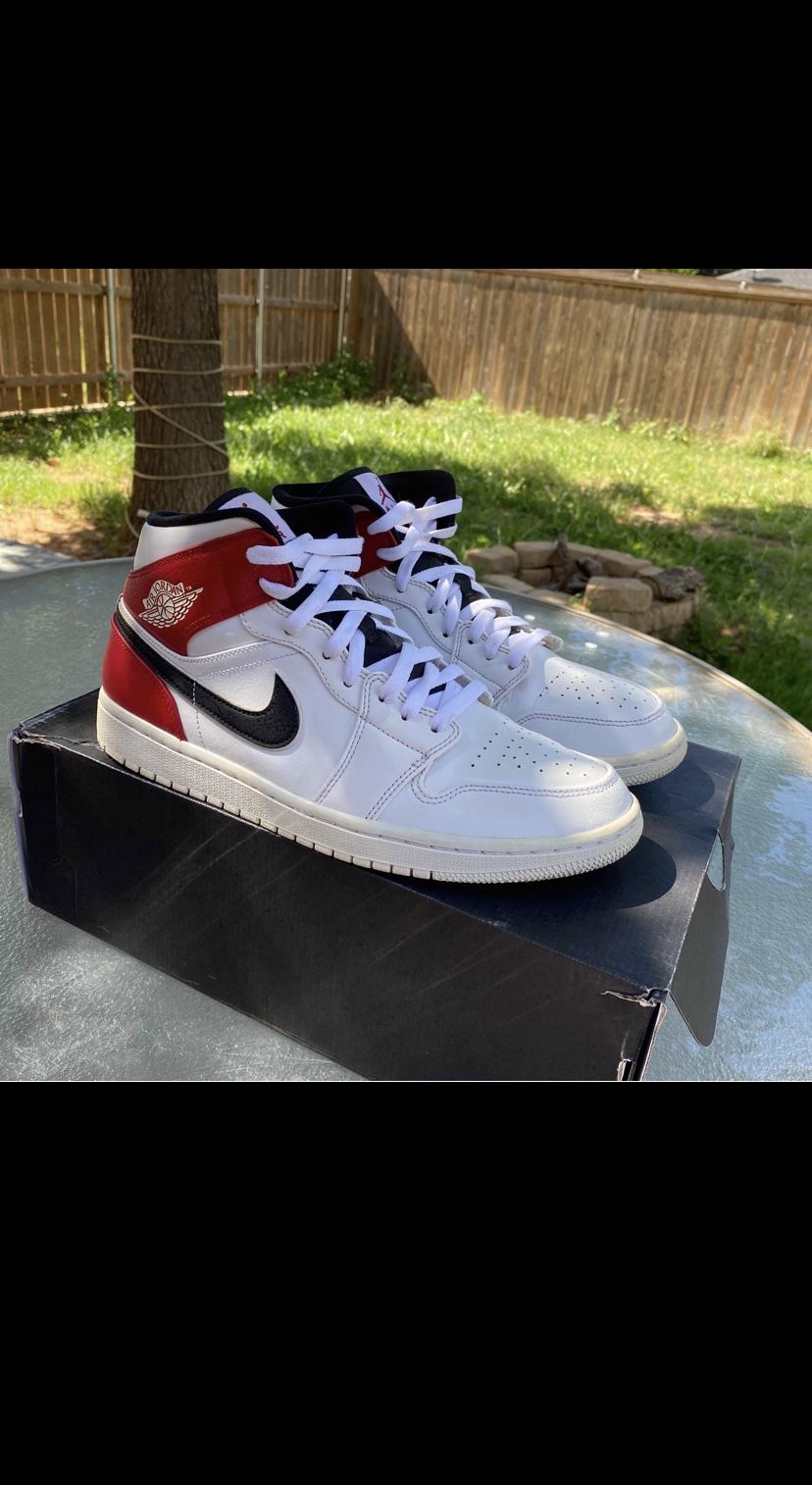Jordan 1 Mid ‘White Chicago’            Sz 10