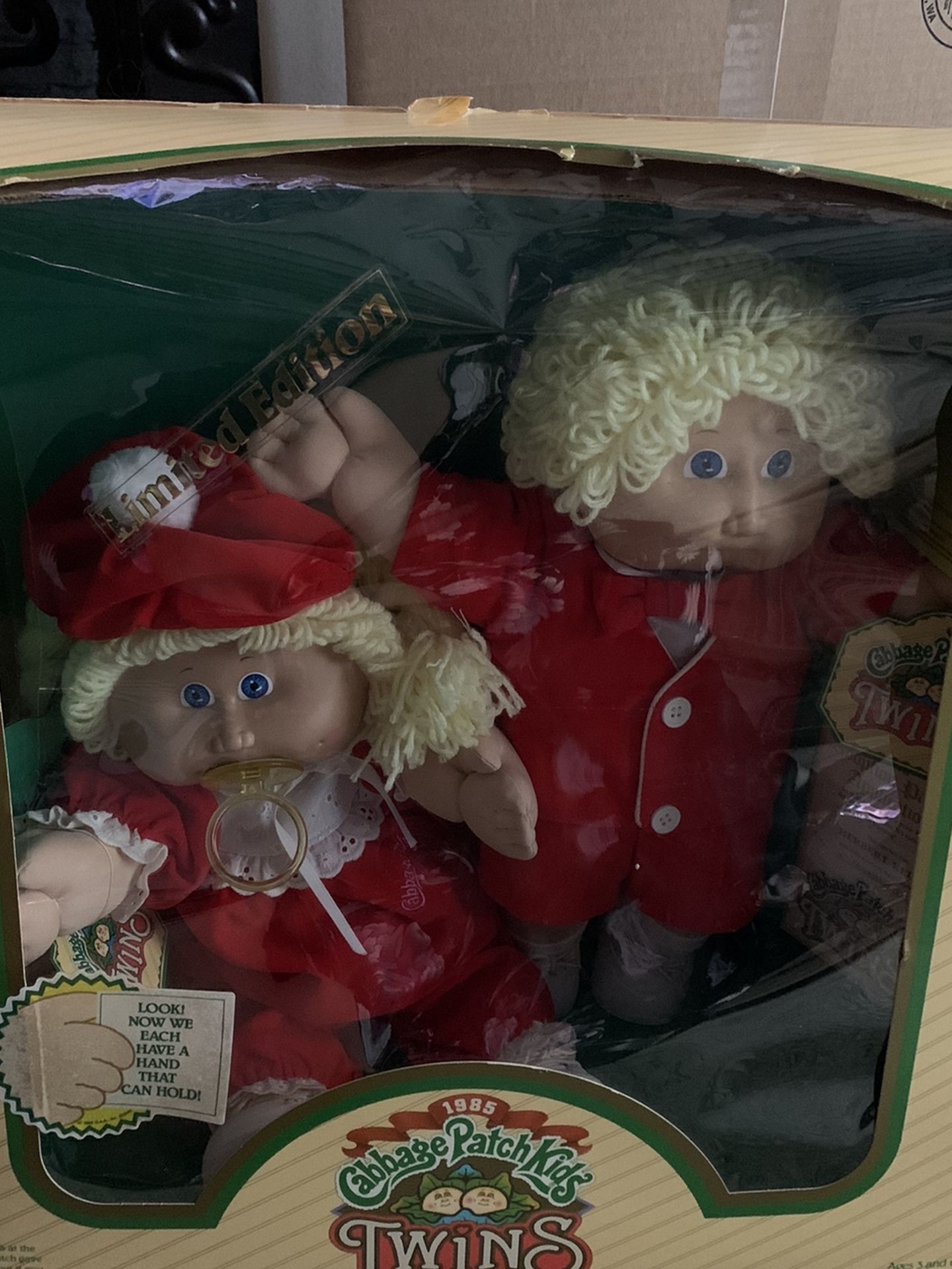1985 Limited addition cabbage patch twin dolls