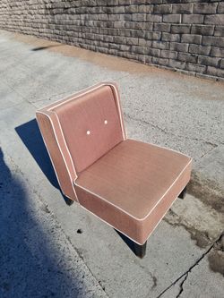 Marina accent chair