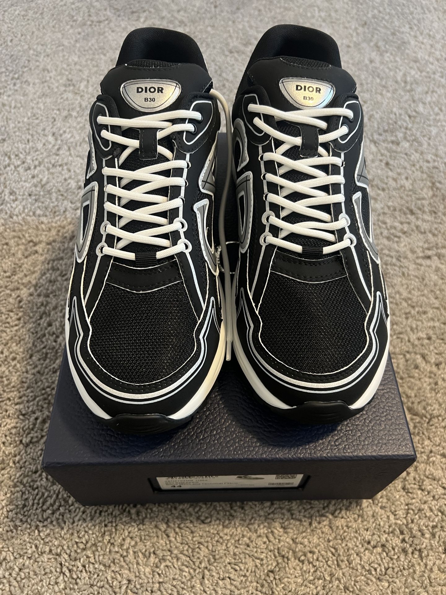Dior B30 (Euro 44 USA 11) Black And white (Negoitable)