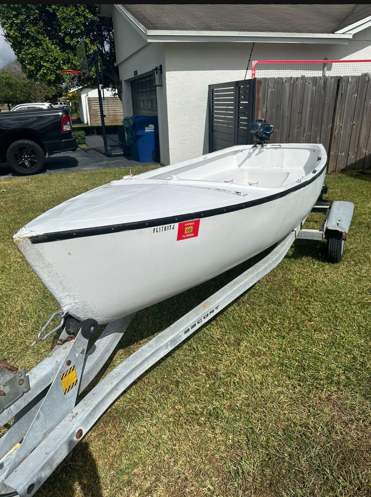 Sailboat 16’ With Trailer. Titles Included.