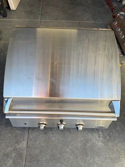 DCS Stainless Steel Built-In Gas Grill
