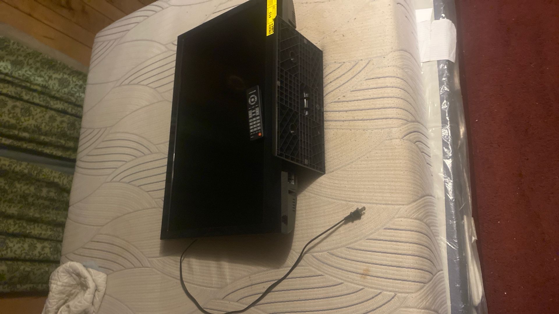 2nd, 32’ Flat Screen TV For Sale