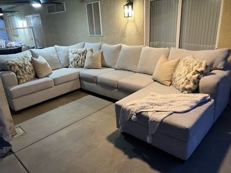 Beautiful high quality sectional