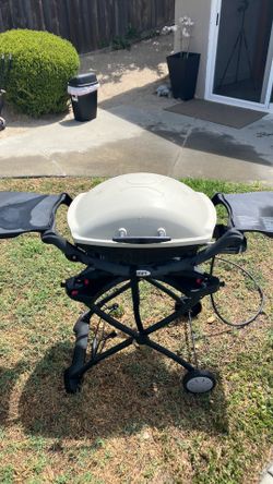 Weber Q 1200 portable gas grill